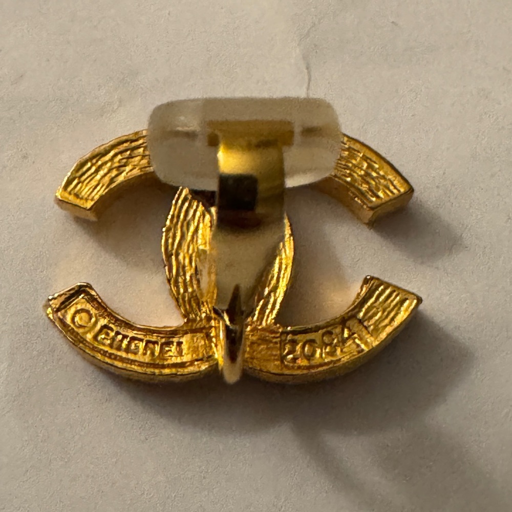 CHANEL Earrings Vintage CC Logo Crystal Clip On 24K Gold Plated Studs with Box - Picture 8 of 13